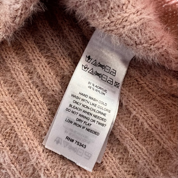 Sincerely Jules Soft & Cozy sweater - Picture 6 of 10